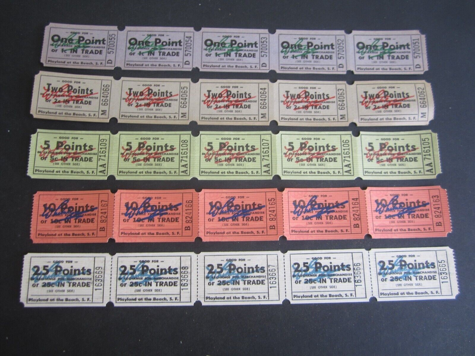 Lot of 25 Old - PLAYLAND AT THE BEACH - Amuseme...