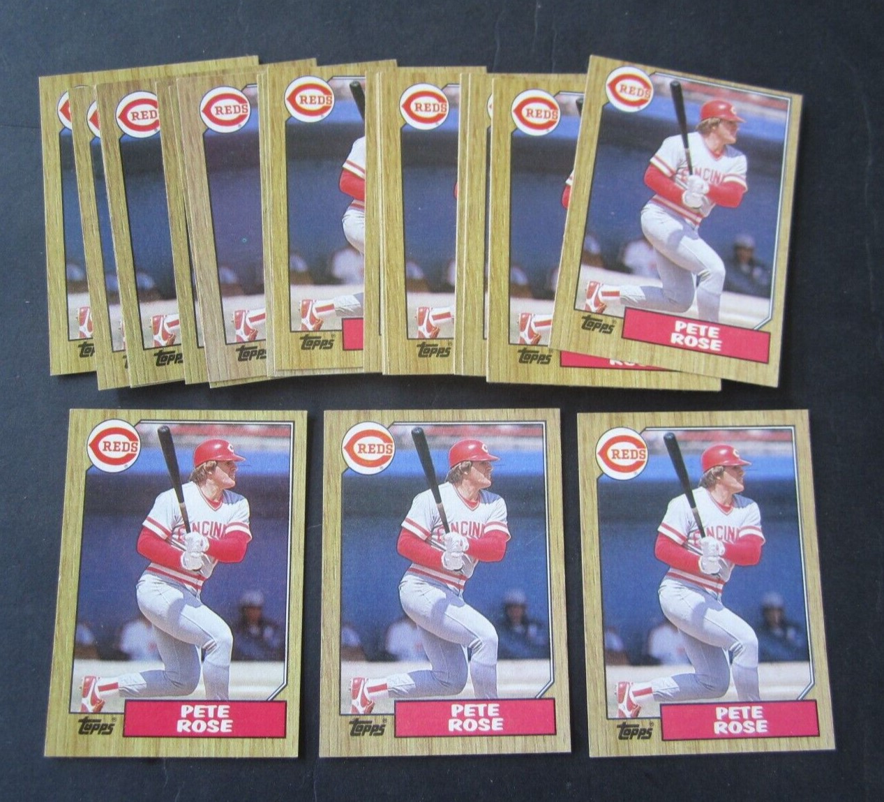Lot of 25 - 1987 - PETE ROSE - TOPPS #200 - Bas...